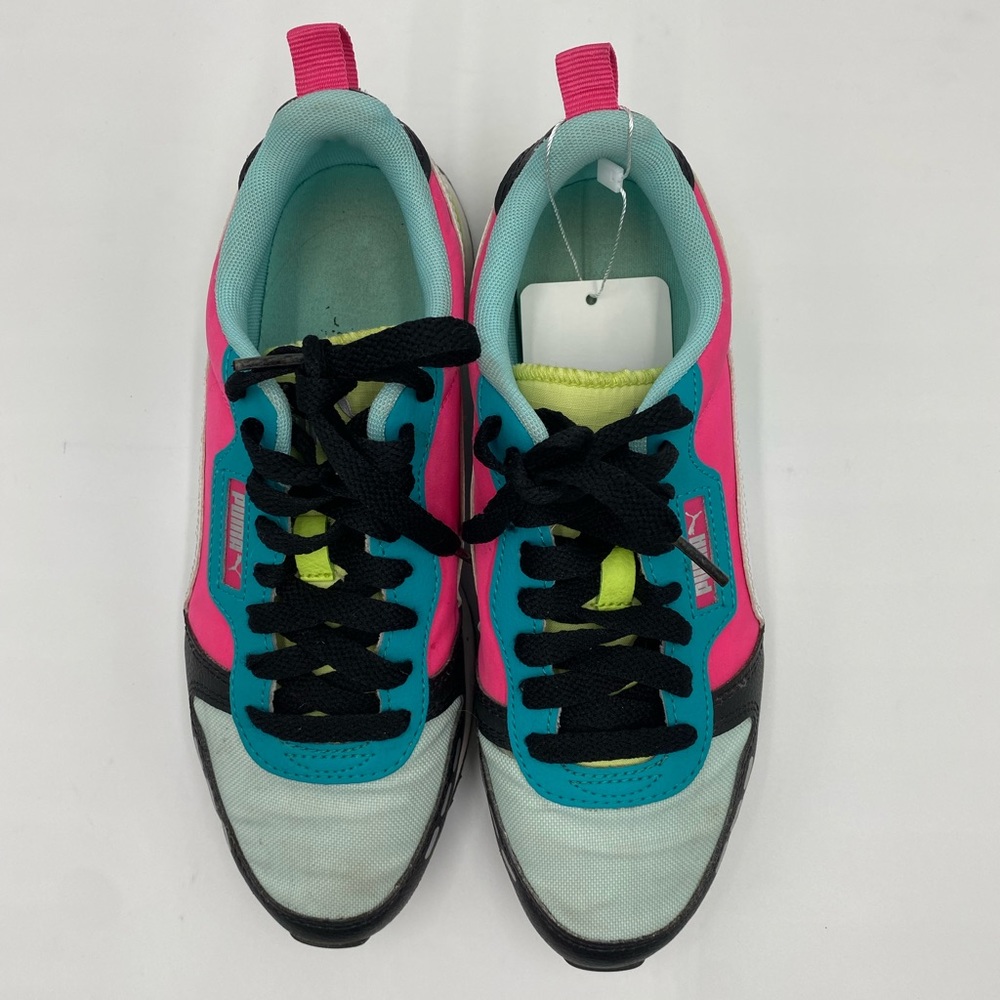 Puma retro color trainers! Size 8.5 and multi bright color